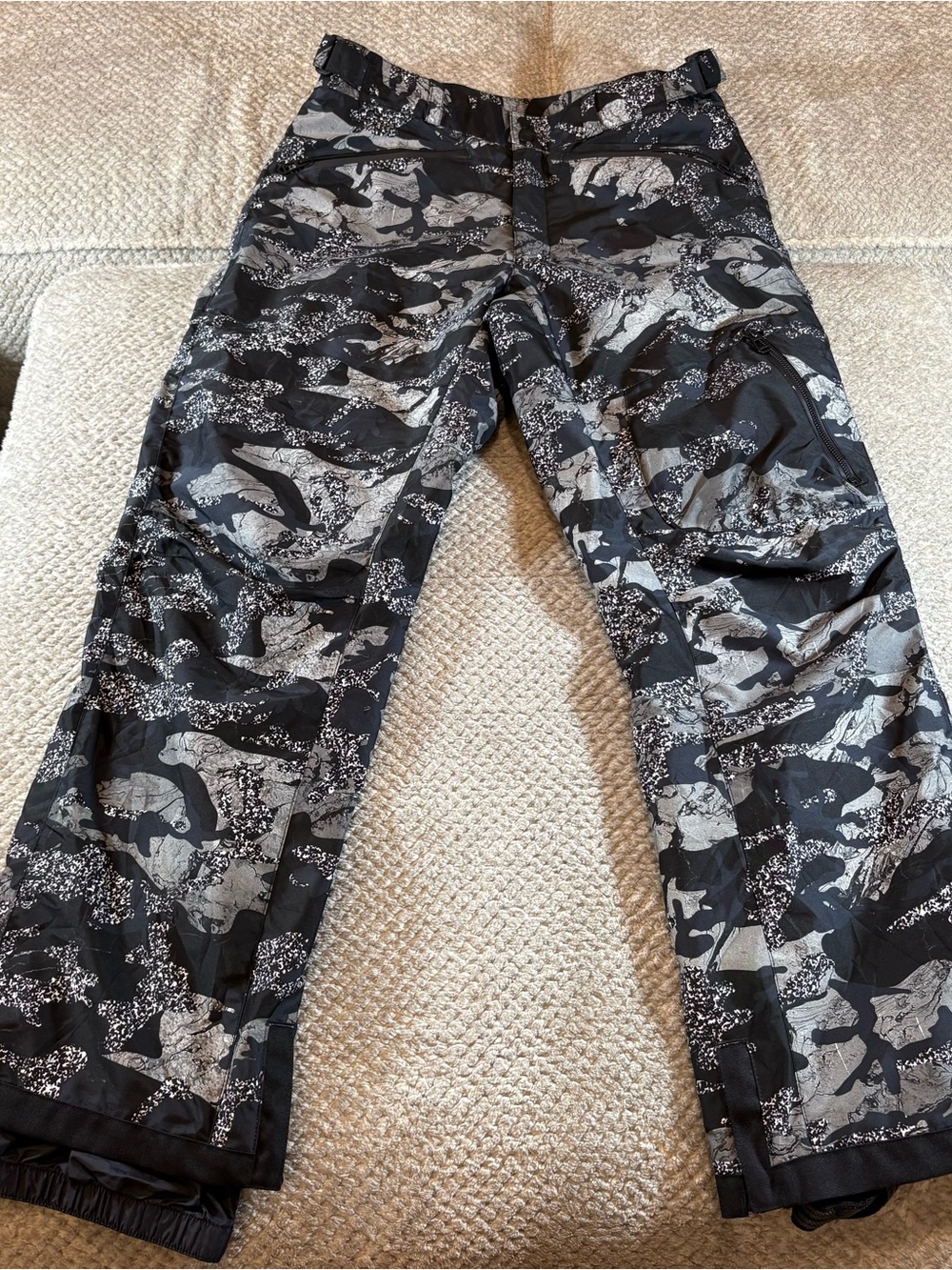 NWOT Body Glove Mens L Digital Camo Snowboarding Pants Adjustable Waist/Ankle